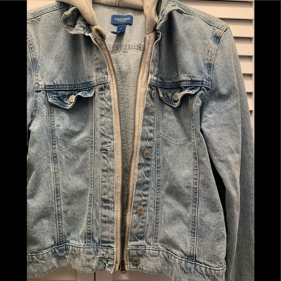 Arizona Jean Jacket - Picture 3 of 10